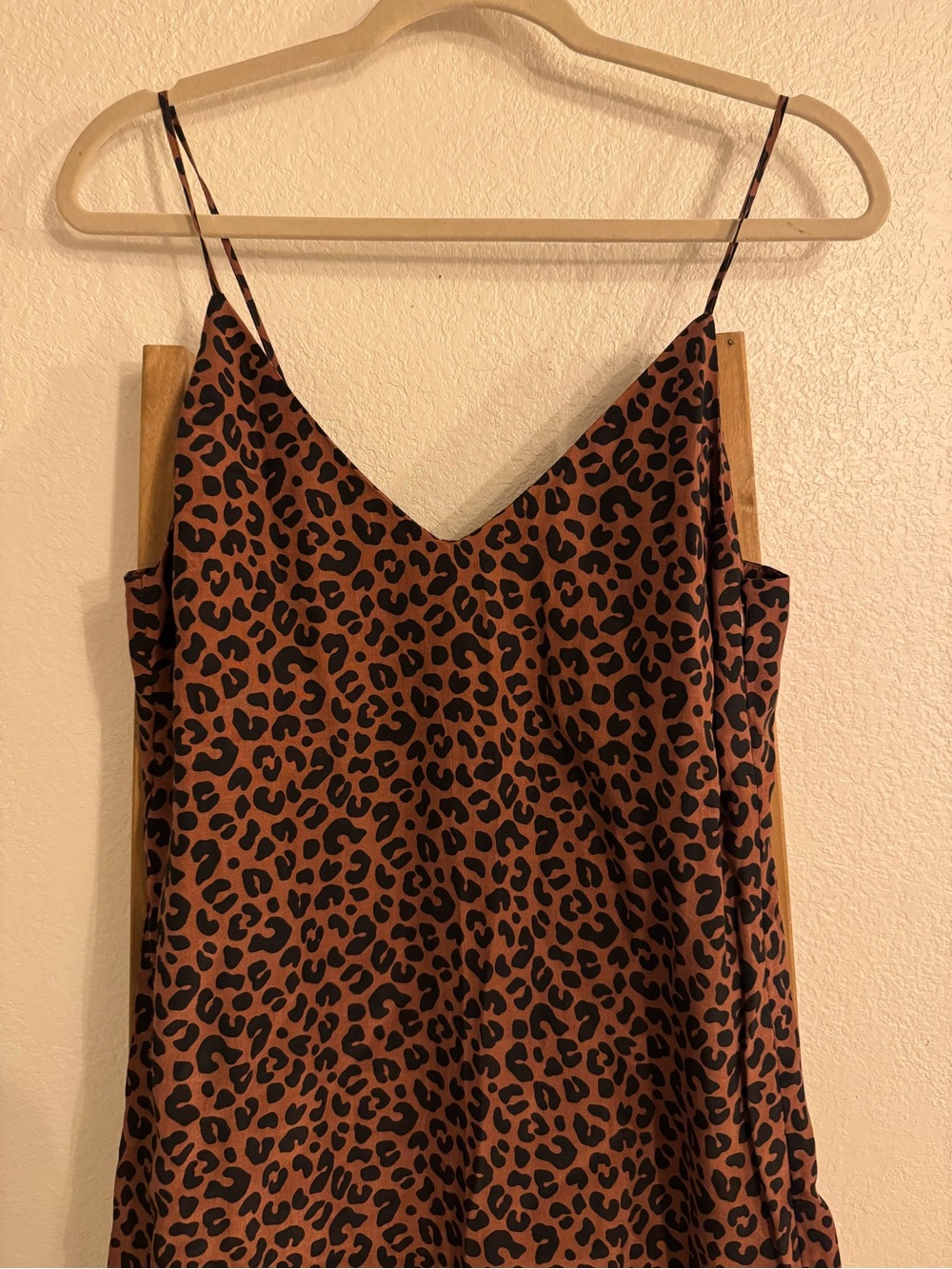Marine Layer Brown Leopard Slip Midi Dress Adjustable Straps V Neck Size S - Picture 8 of 14